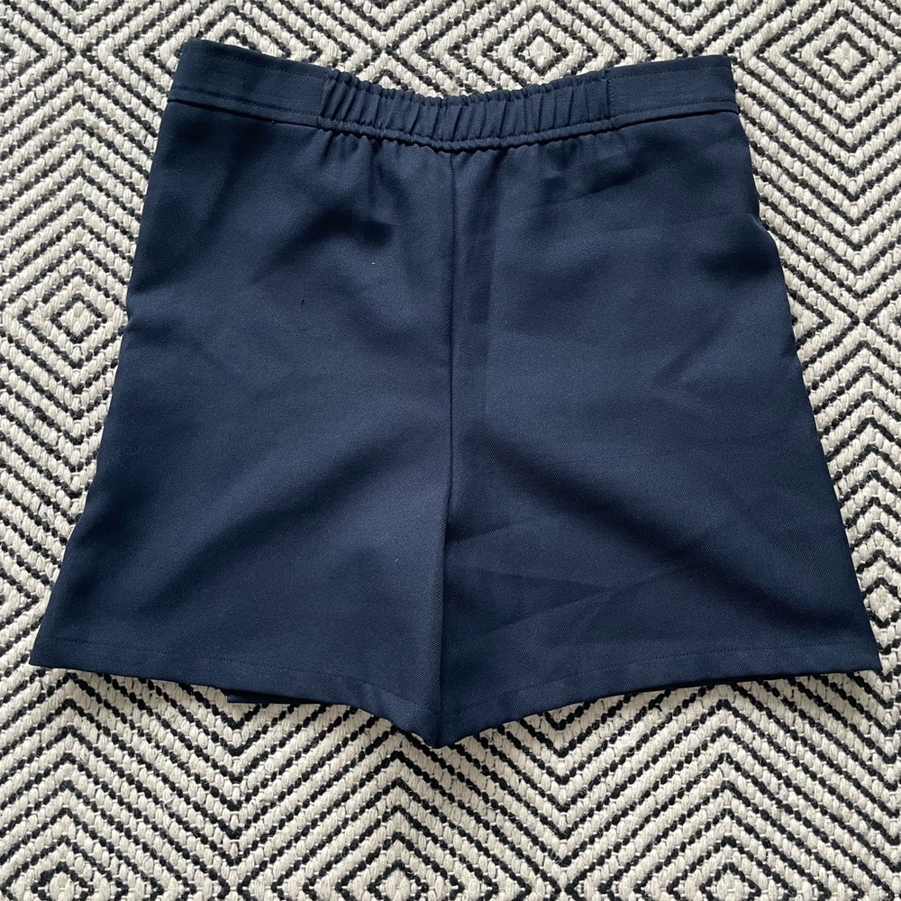 Navy skort! - Picture 4 of 5
